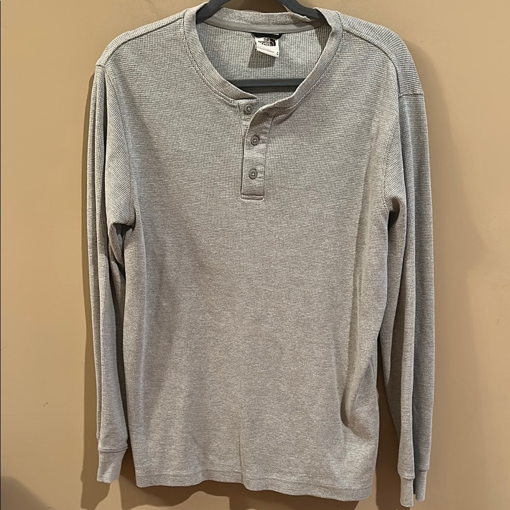 The north face men’s Gray Henley Long Sleeve Shirt